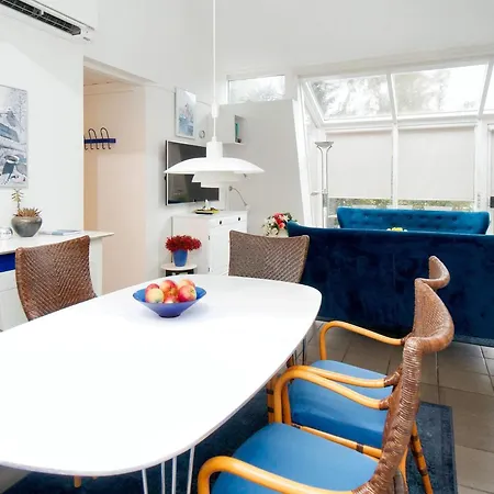 Holiday home Lxv *
